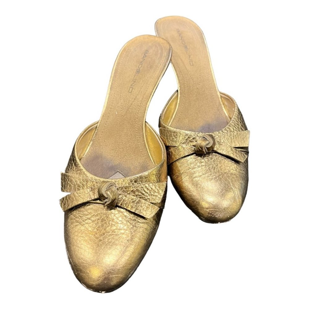 Bandolino Eileen Gold Leather Kitten Heels Accent Bow//6M
